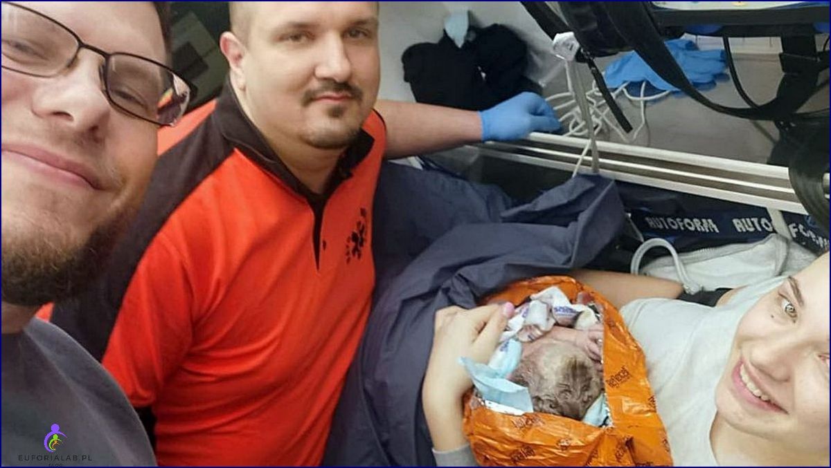 Post ratowników którzy w karetce odebrali poród bliźniaków stał się hitem na Facebooku